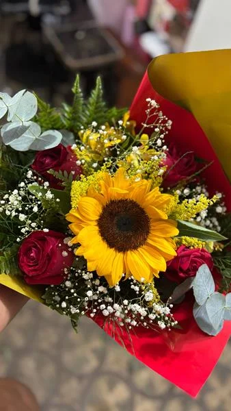 Bouquet de flores em Santos - foto 12